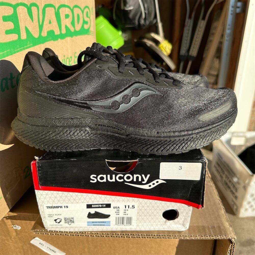 Saucony Triumph 19 Triple Black Running Shoes S20678-14 | Mens Size 11.5 | New